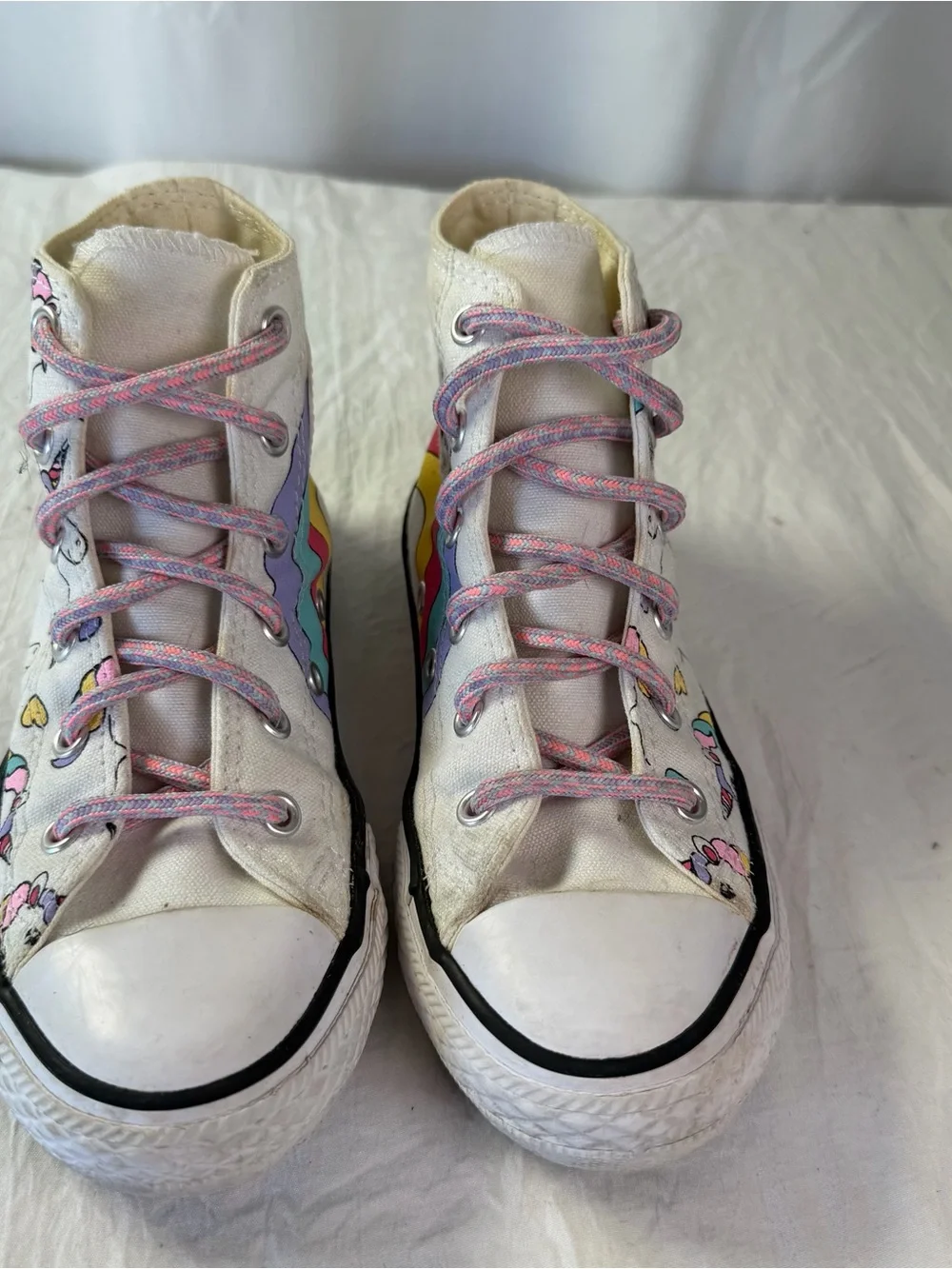 Converse High-Top Youth sz13 Unicorn & Rainbow Sneakers